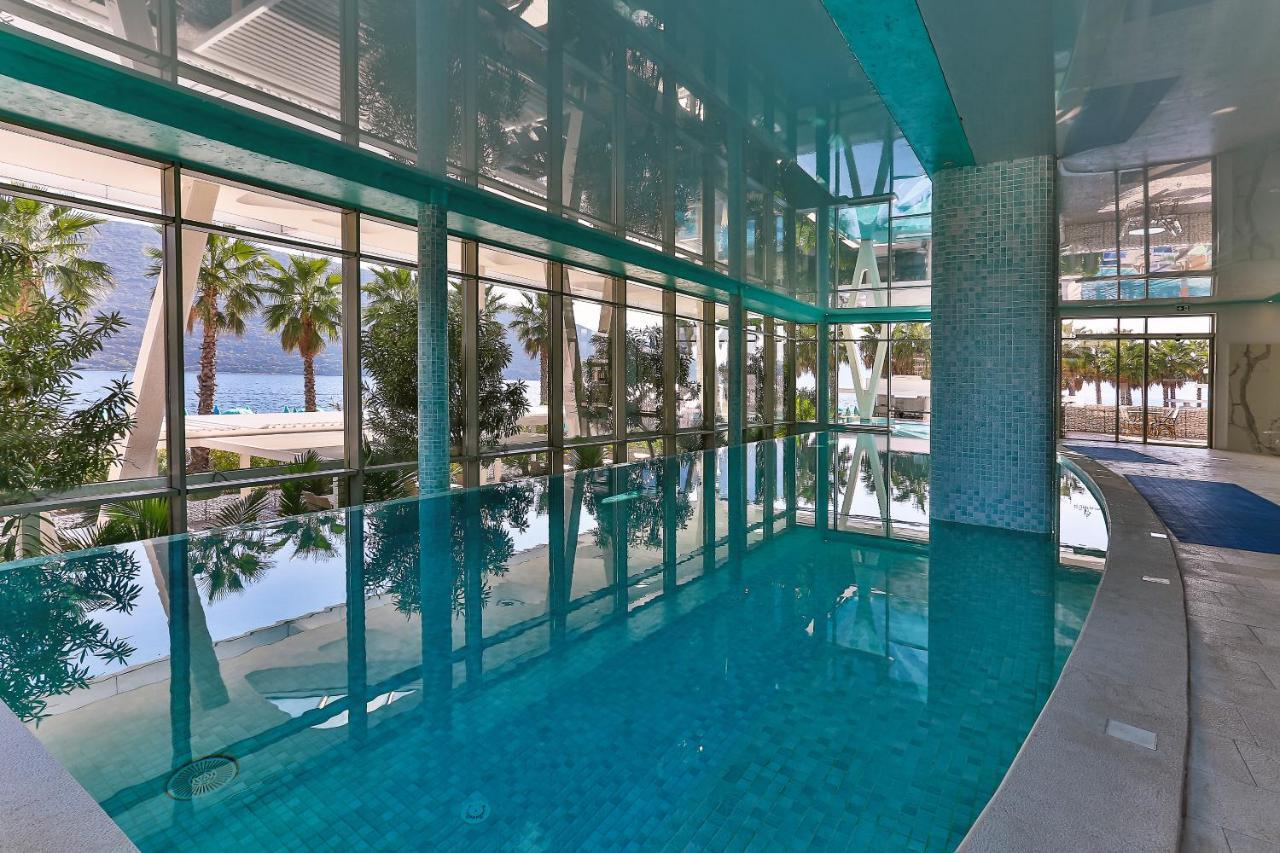 Carine Hotel Kumbor Superior 赫尔采格诺维 外观 照片