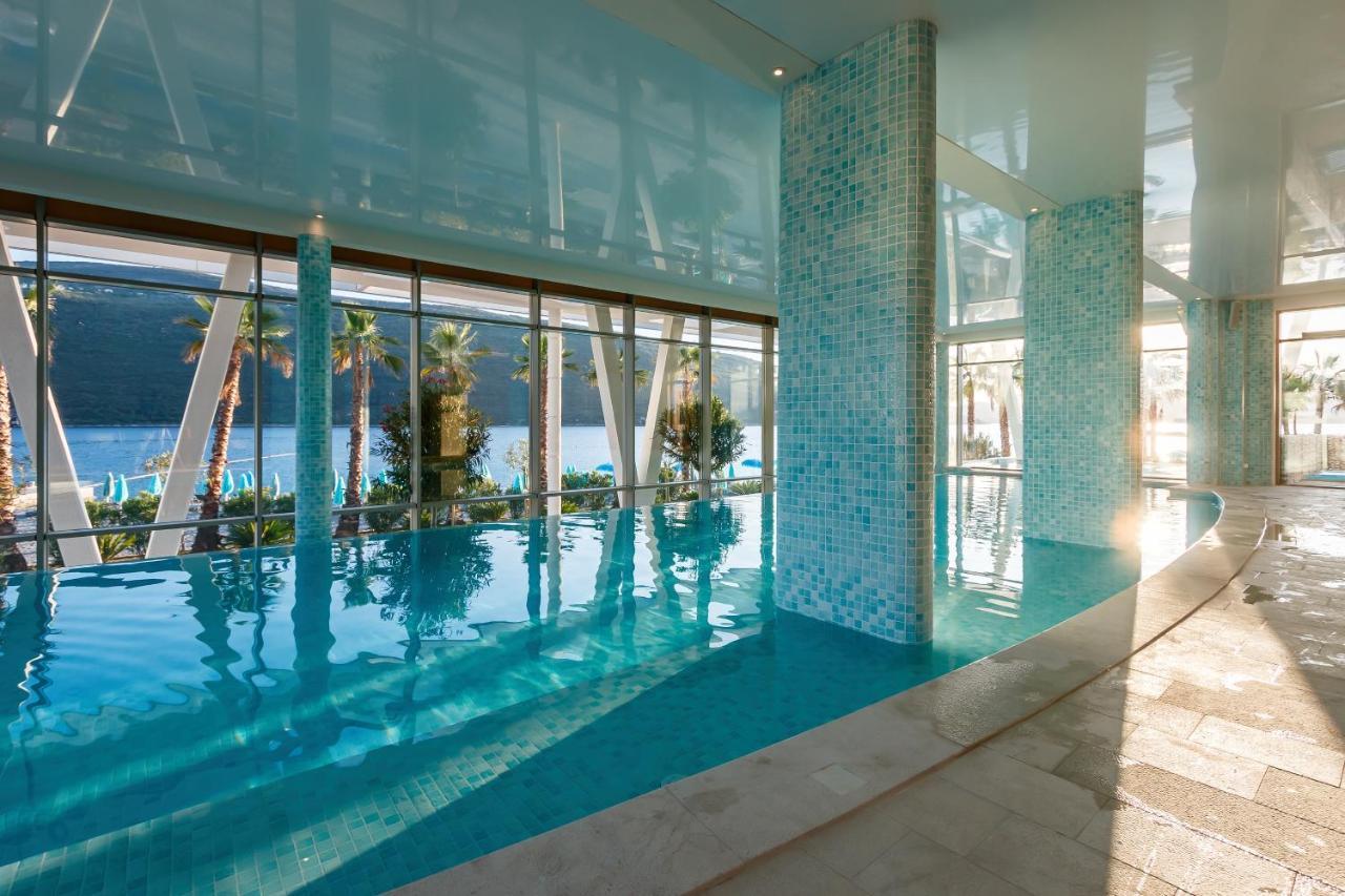 Carine Hotel Kumbor Superior 赫尔采格诺维 外观 照片