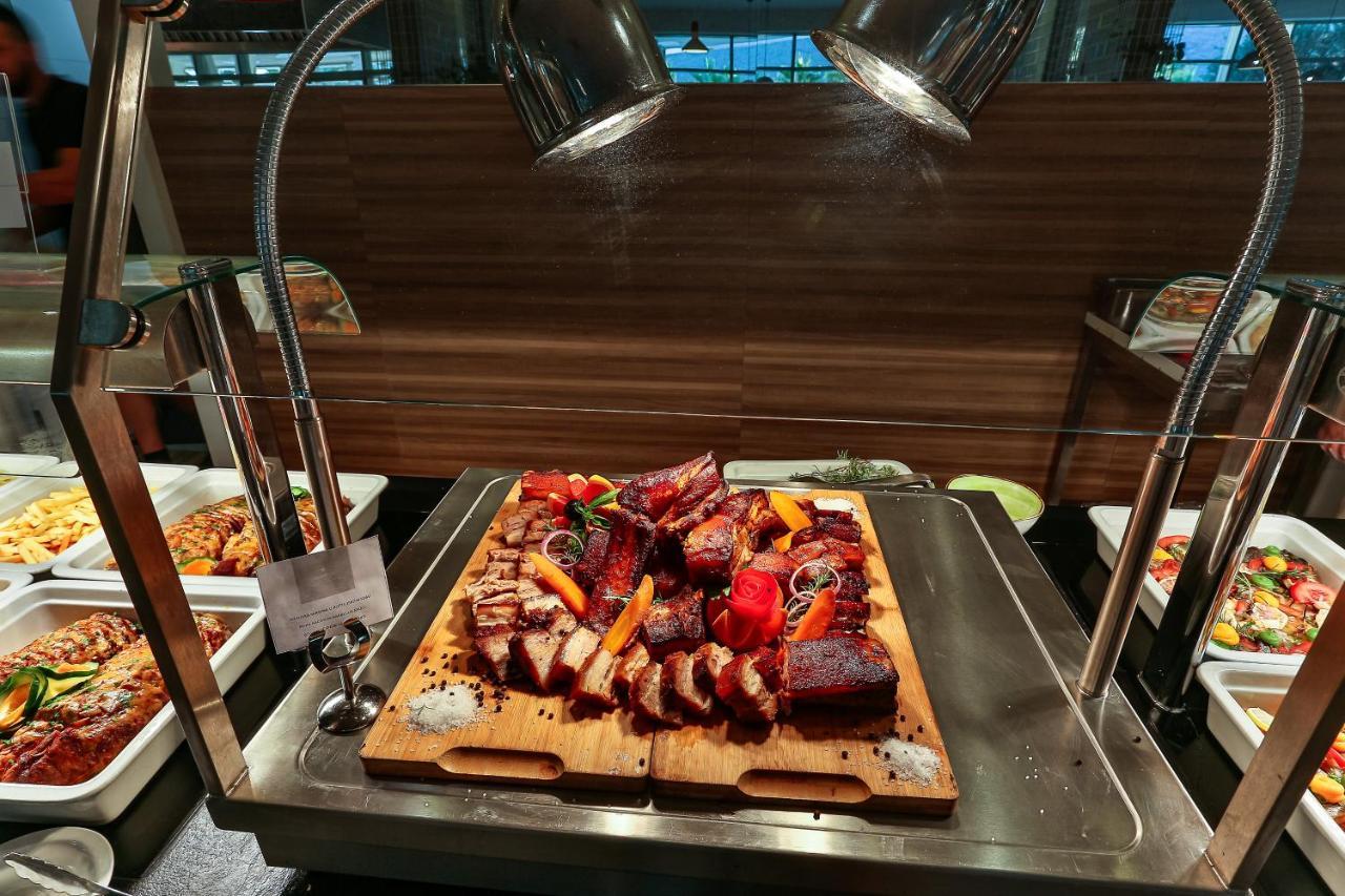 Carine Hotel Kumbor Superior 赫尔采格诺维 外观 照片